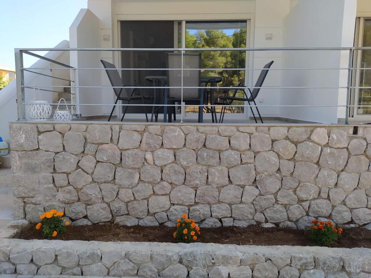 Estia - Brand New In Village Hermione